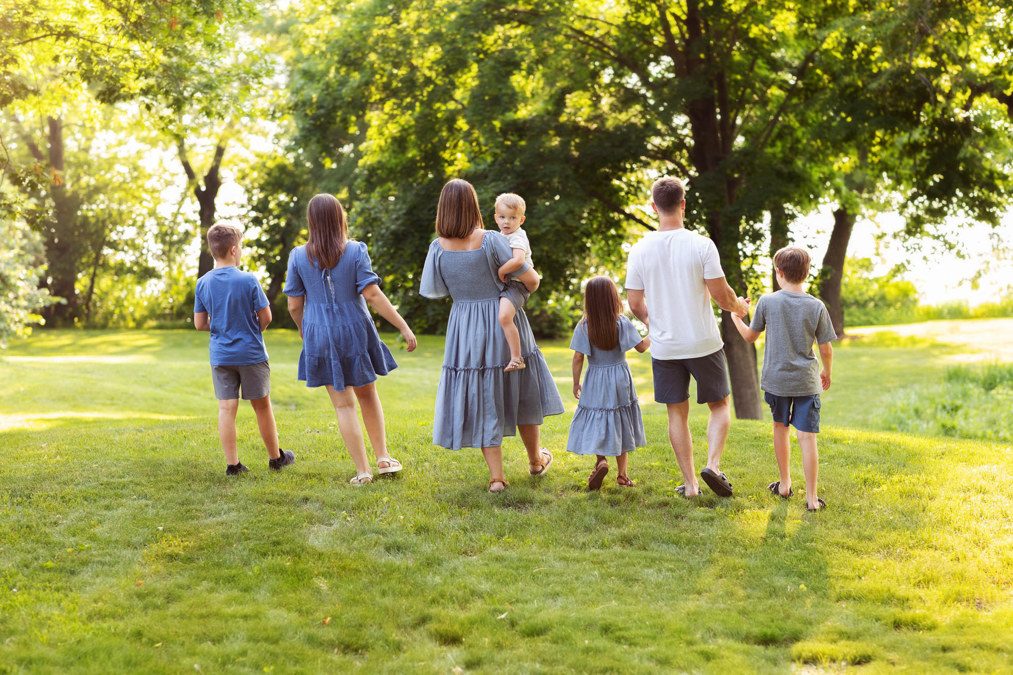 Outdoor family session in Minneapolis MN